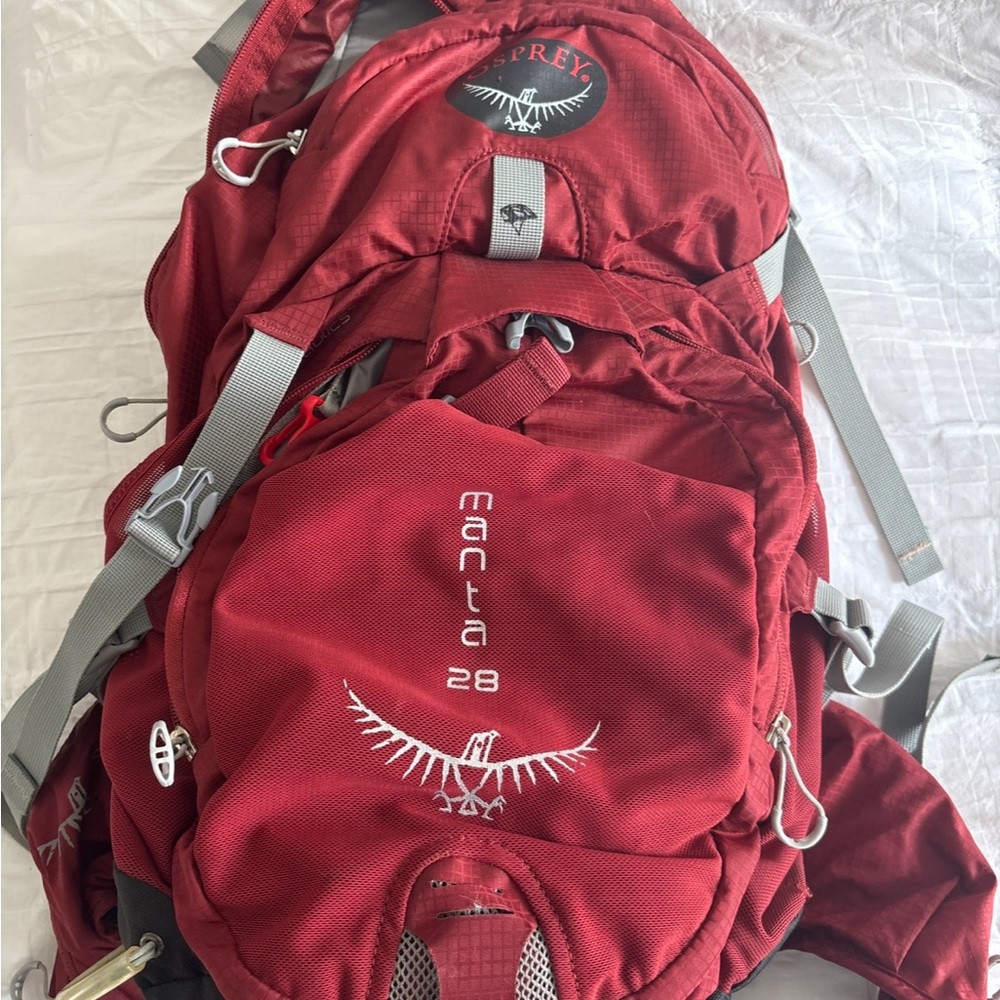 Osprey Manta 28 Red Backpack